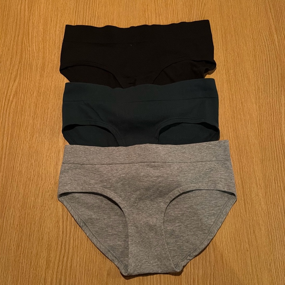 3psirs of Aerie Bikini underwear